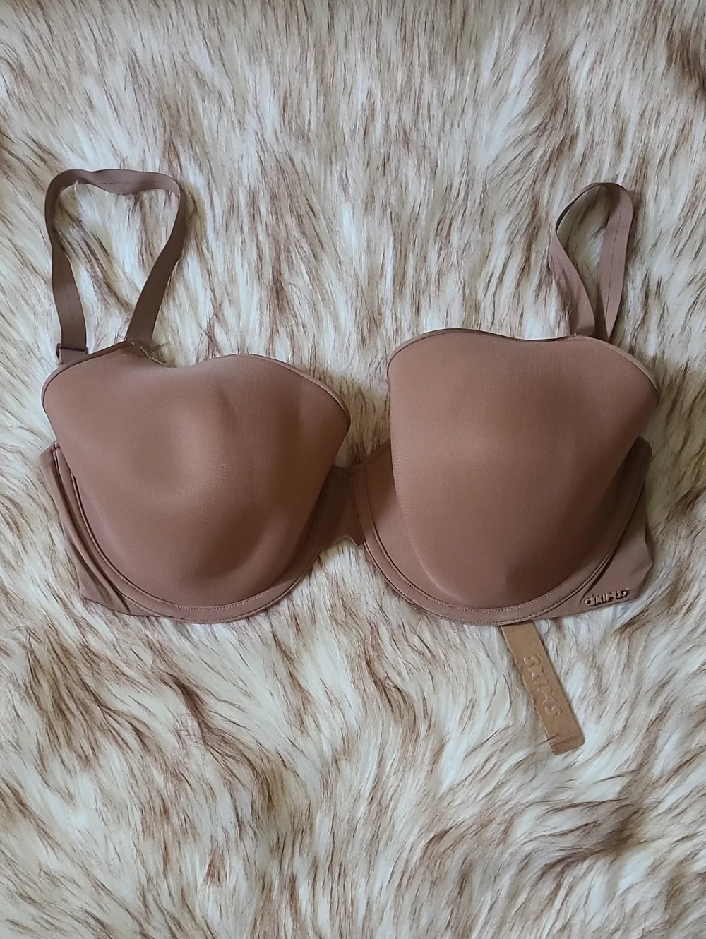 SKIMS nwt weightless